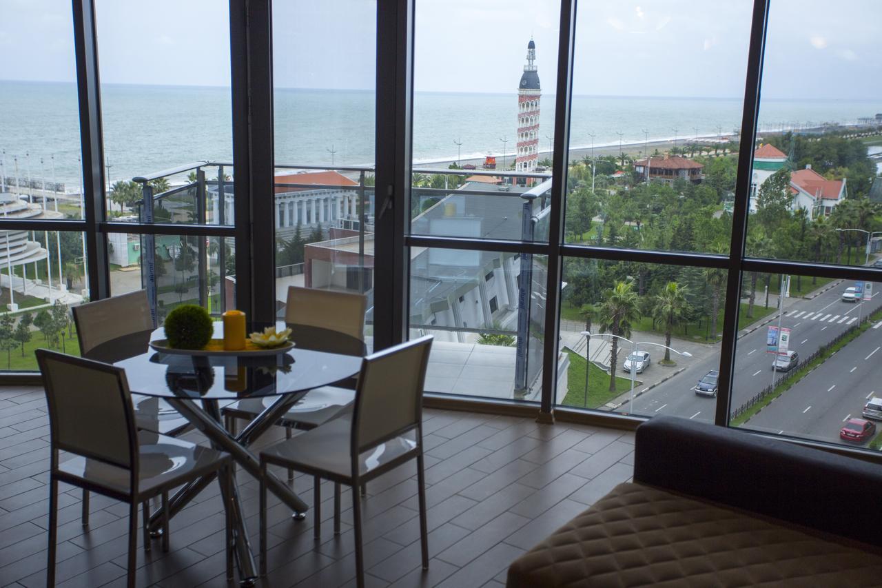 Apartment Natalia Sea Towers Batumi Esterno foto