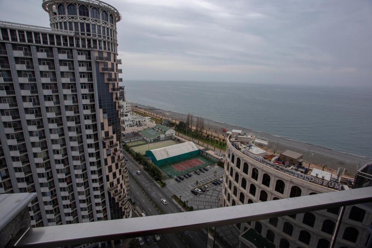 Apartment Natalia Sea Towers Batumi Esterno foto