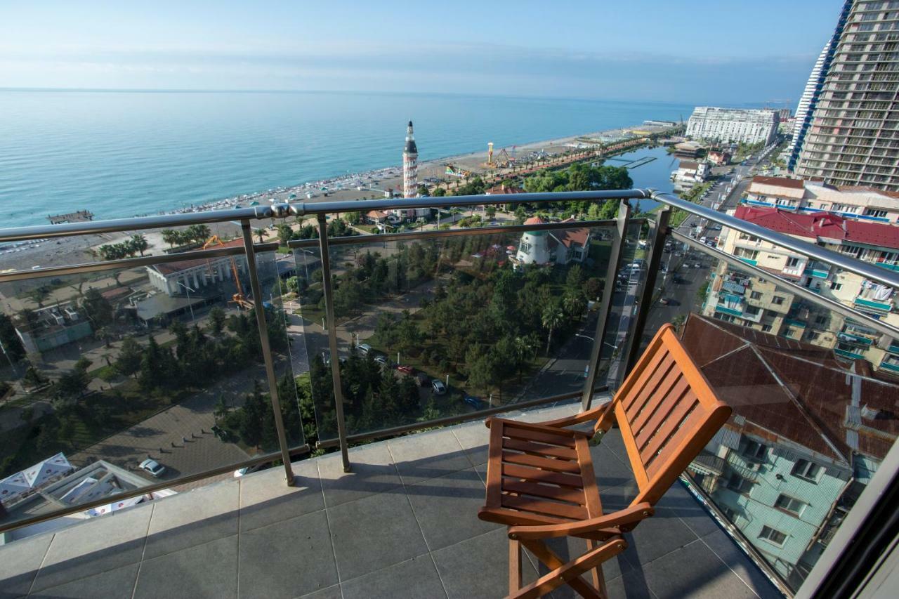 Apartment Natalia Sea Towers Batumi Esterno foto